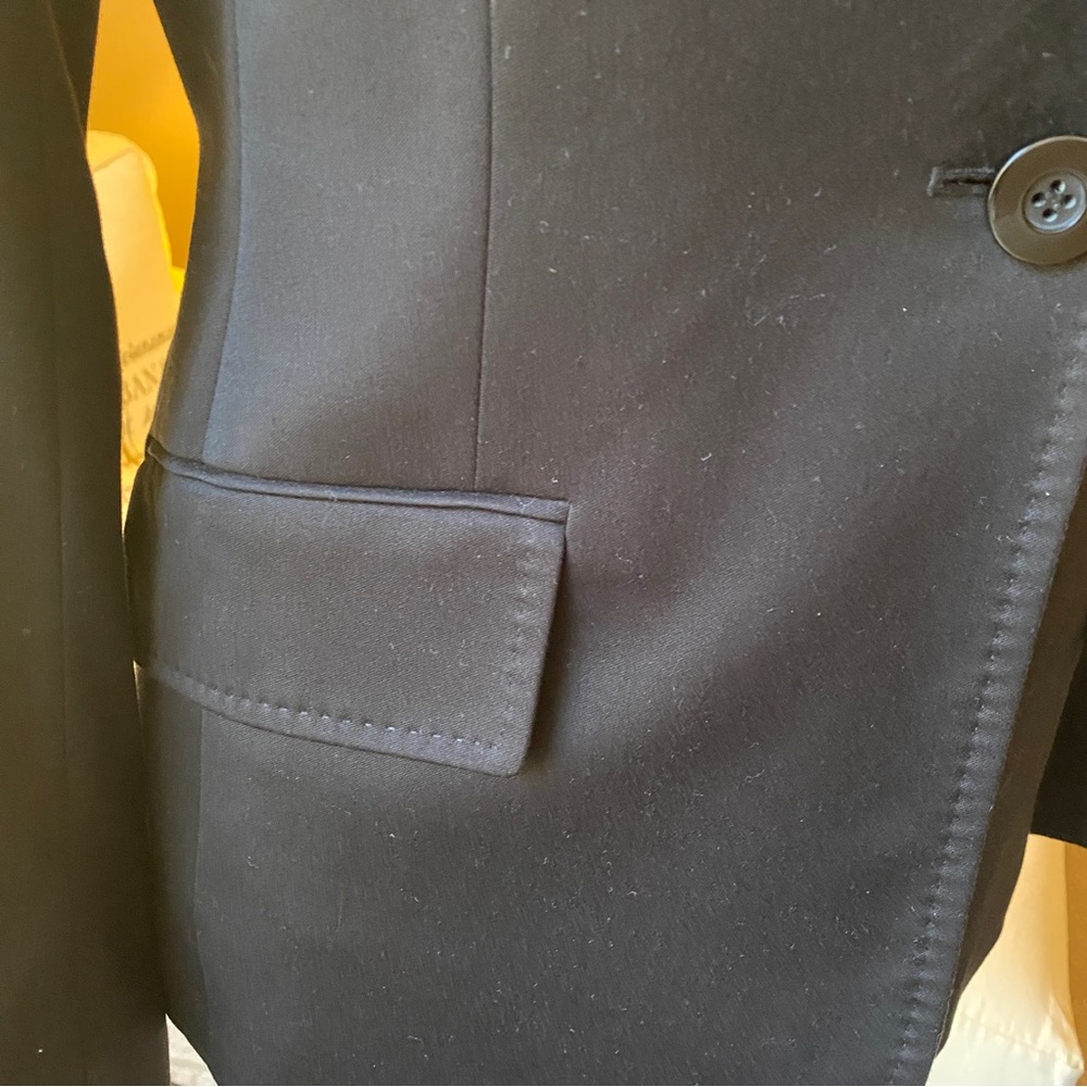 Anne Klein modern black one button blazer. Size 10 - Picture 5 of 7